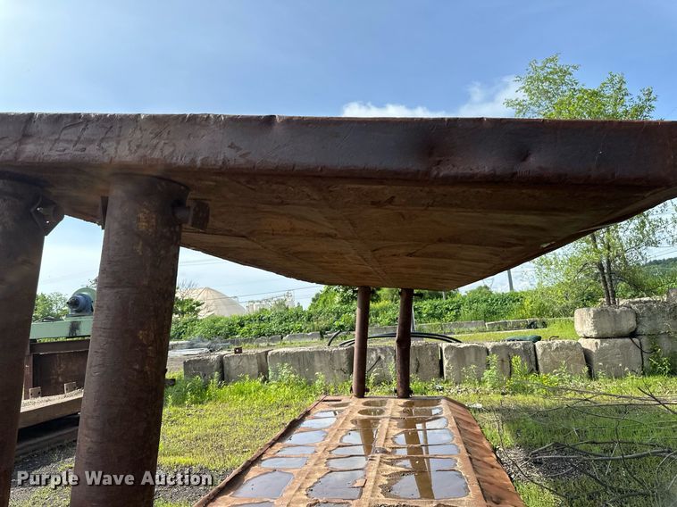 image for item EB2672 Trench box