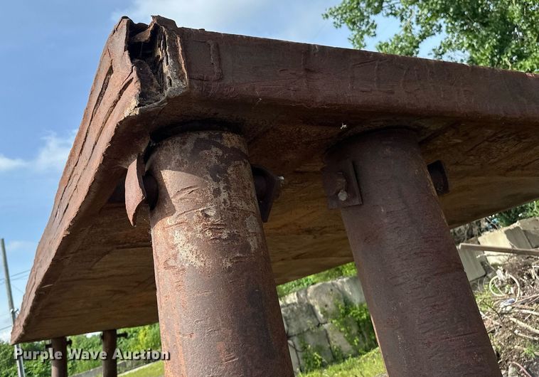 image for item EB2672 Trench box