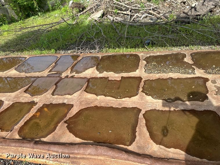 image for item EB2672 Trench box