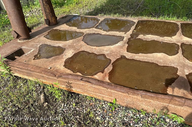 image for item EB2672 Trench box