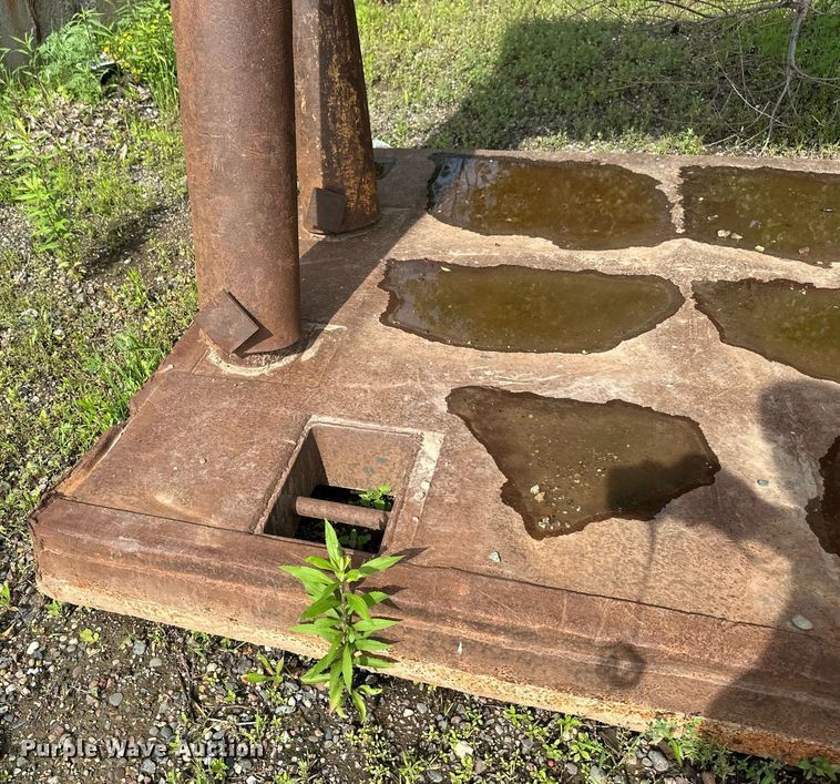 image for item EB2672 Trench box