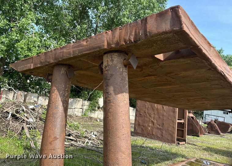 image for item EB2672 Trench box