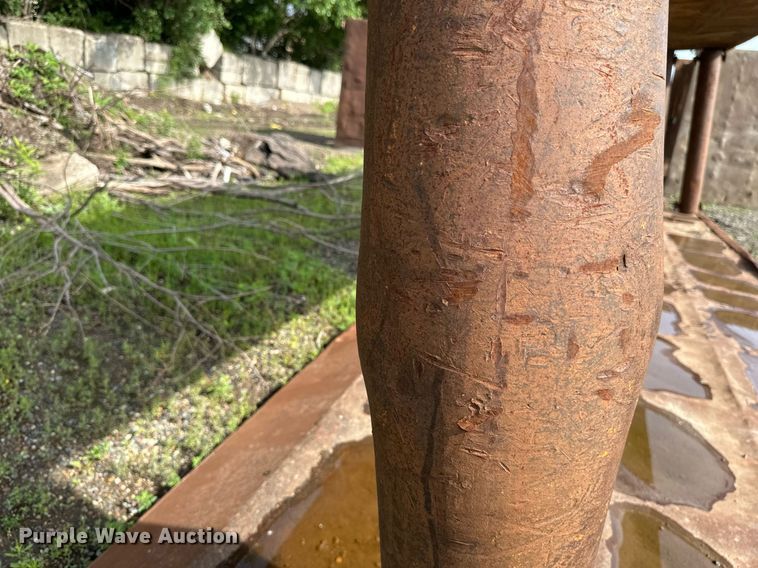 image for item EB2672 Trench box