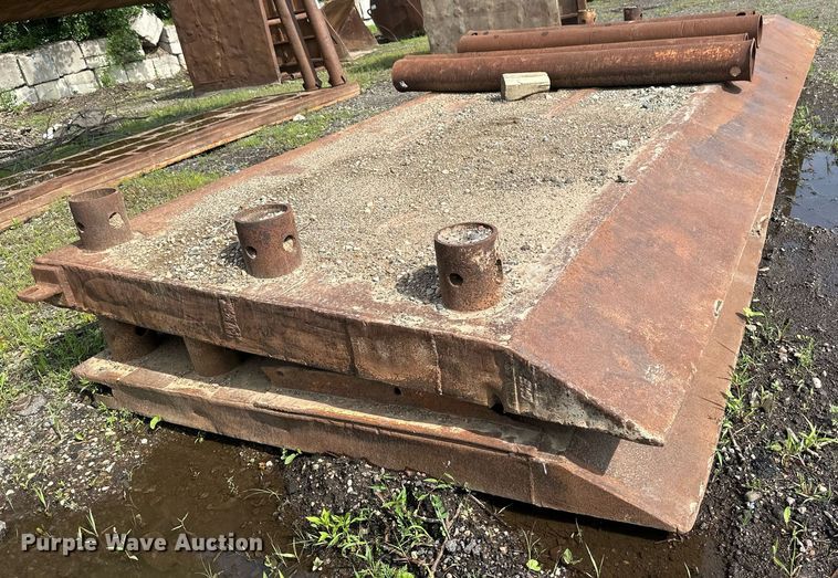 image for item EB2673 Trench box