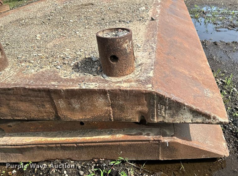 image for item EB2673 Trench box