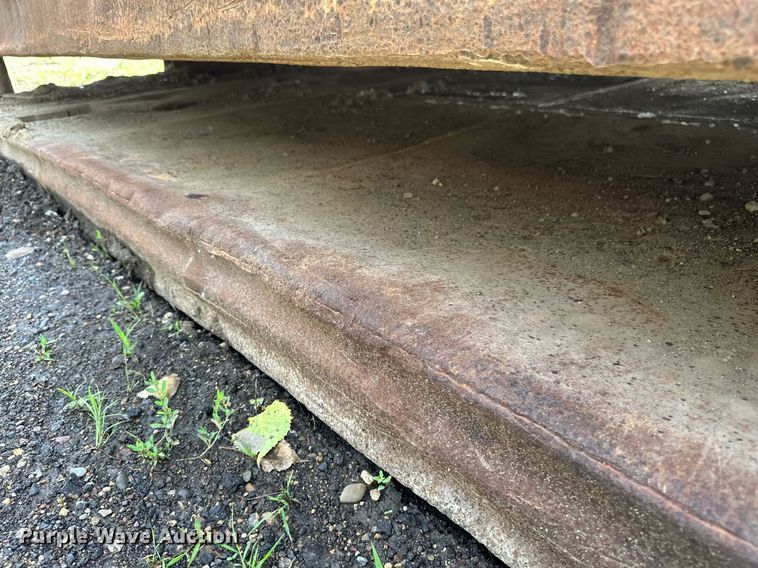 image for item EB2673 Trench box