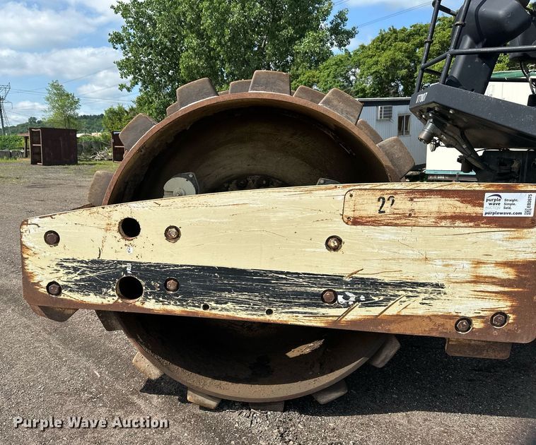 image for item EB2675 2004 Ingersoll Rand SD-105F TF single drum vibratory roller