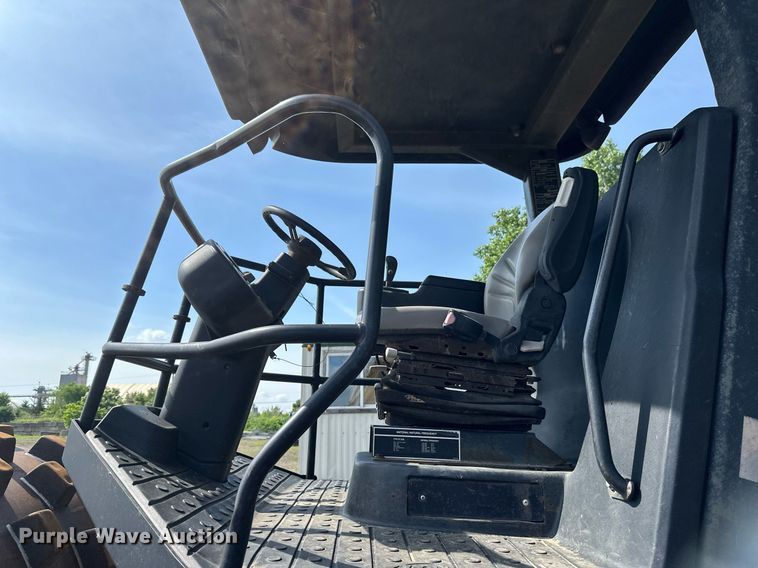 image for item EB2675 2004 Ingersoll Rand SD-105F TF single drum vibratory roller