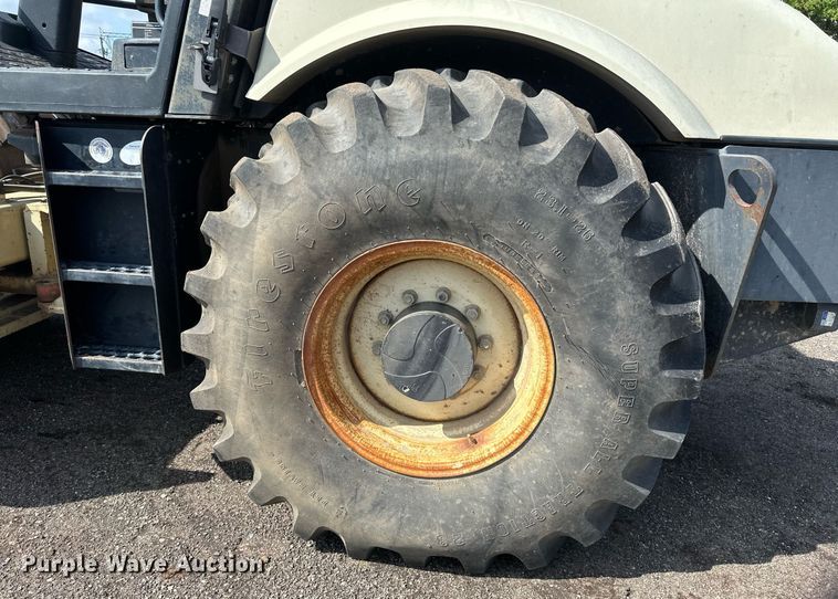 image for item EB2675 2004 Ingersoll Rand SD-105F TF single drum vibratory roller