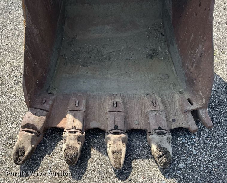 image for item EB2676 2004 Komatsu PC400LC-7 excavator