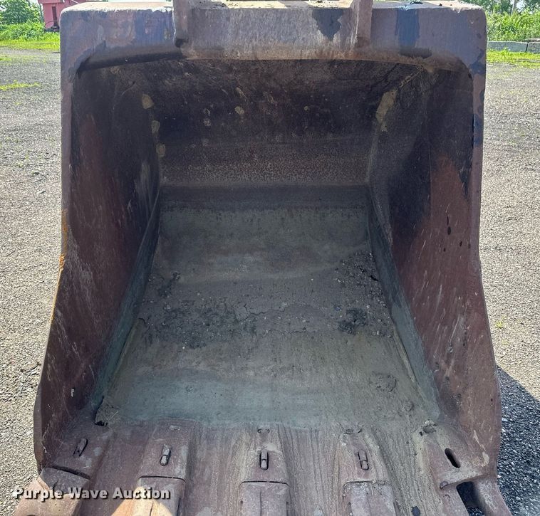 image for item EB2676 2004 Komatsu PC400LC-7 excavator