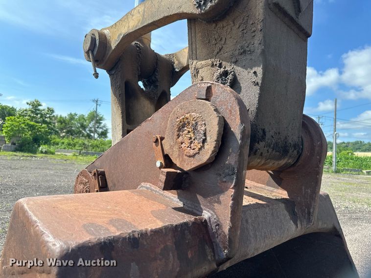 image for item EB2676 2004 Komatsu PC400LC-7 excavator