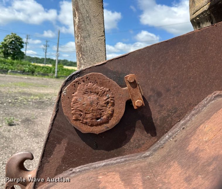 image for item EB2676 2004 Komatsu PC400LC-7 excavator