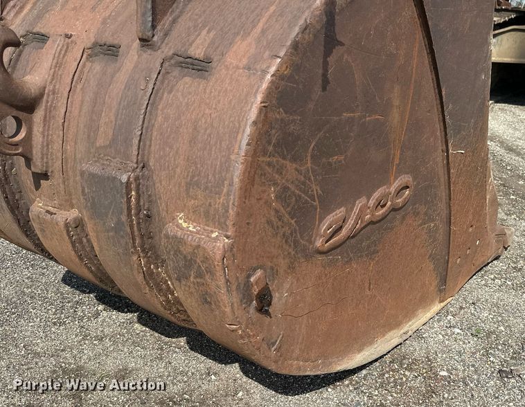 image for item EB2676 2004 Komatsu PC400LC-7 excavator