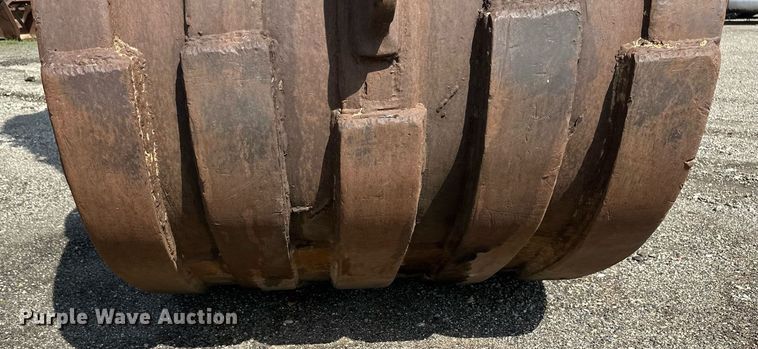 image for item EB2676 2004 Komatsu PC400LC-7 excavator