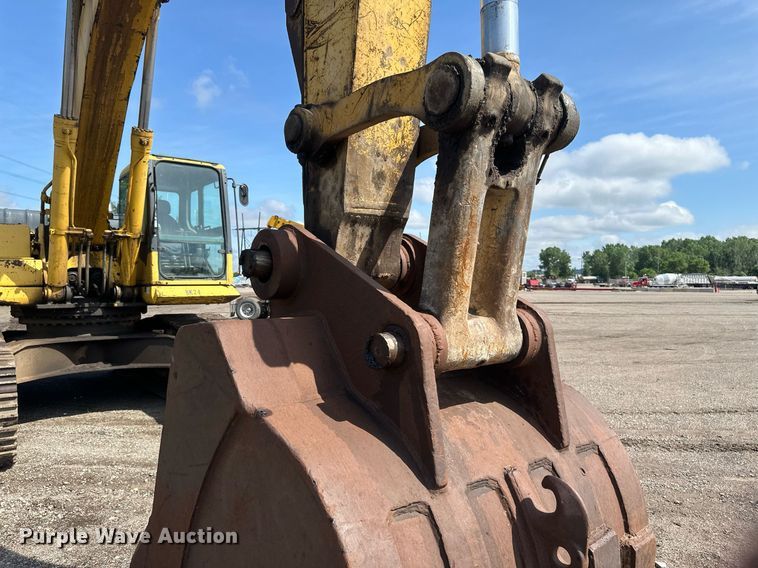 image for item EB2676 2004 Komatsu PC400LC-7 excavator