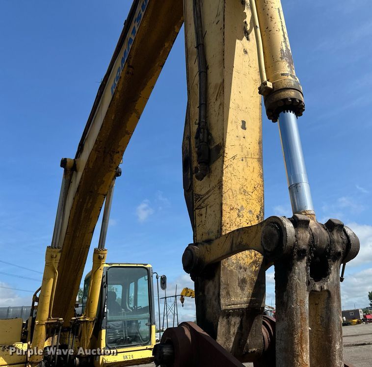 image for item EB2676 2004 Komatsu PC400LC-7 excavator