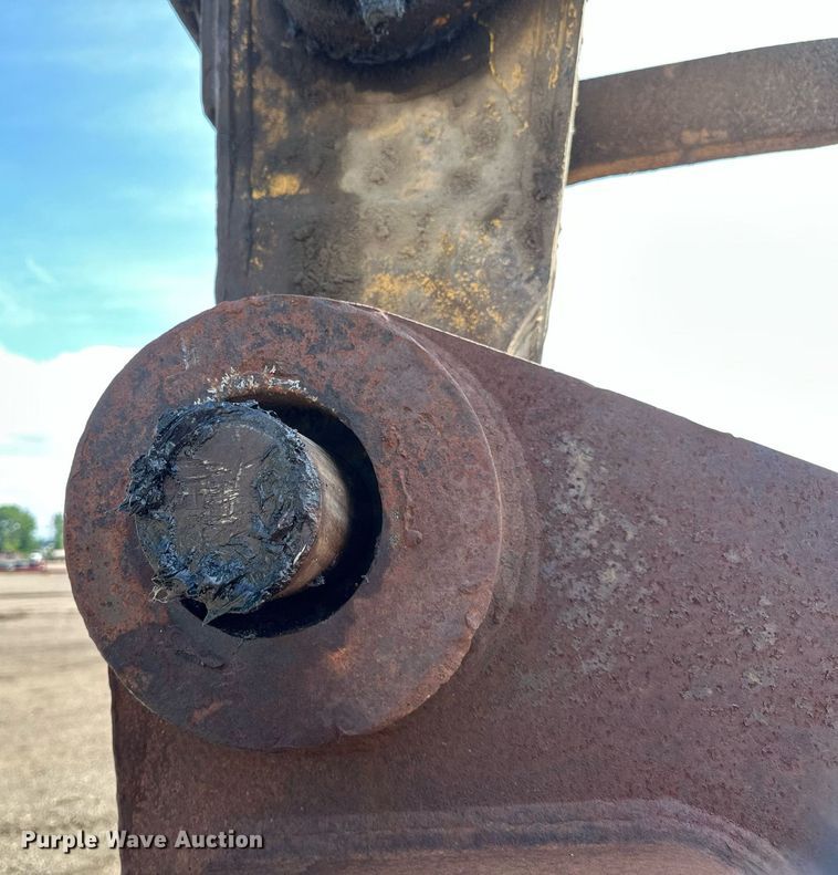 image for item EB2676 2004 Komatsu PC400LC-7 excavator