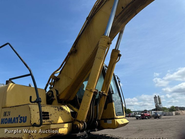 image for item EB2676 2004 Komatsu PC400LC-7 excavator