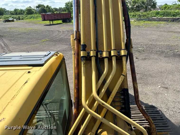 image for item EB2676 2004 Komatsu PC400LC-7 excavator