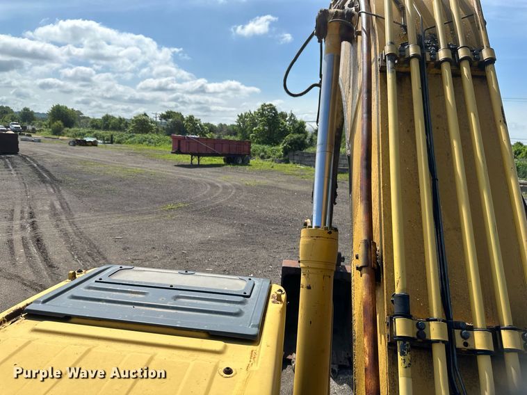 image for item EB2676 2004 Komatsu PC400LC-7 excavator