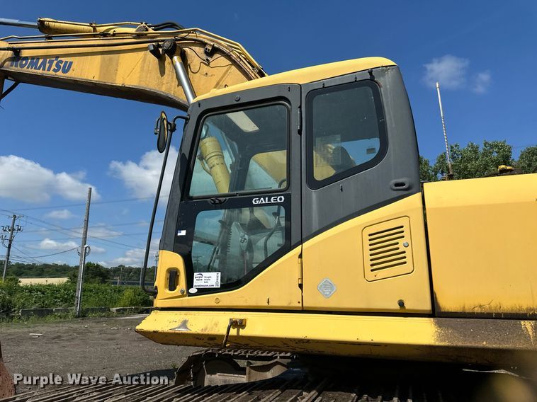 image for item EB2676 2004 Komatsu PC400LC-7 excavator