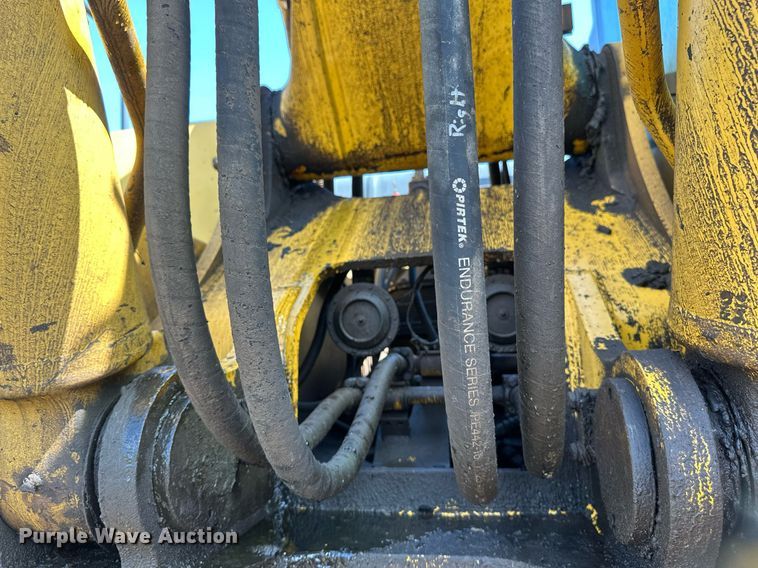 image for item EB2676 2004 Komatsu PC400LC-7 excavator