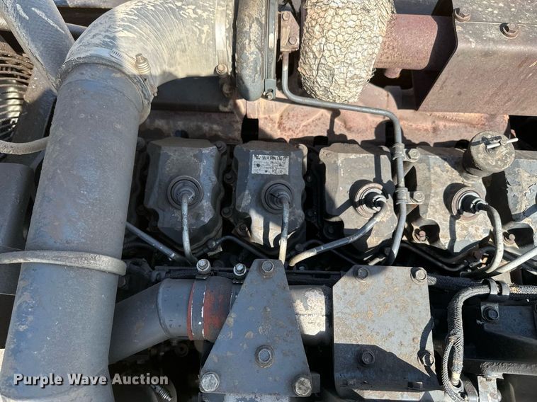 image for item EB2676 2004 Komatsu PC400LC-7 excavator
