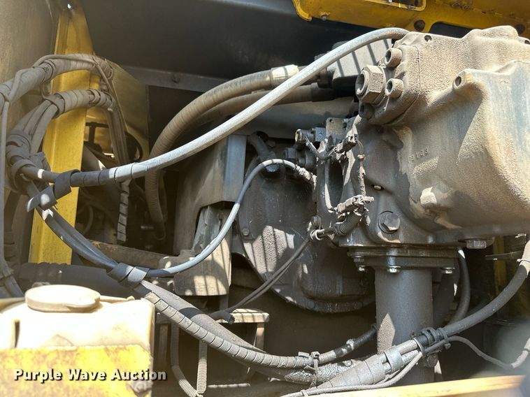 image for item EB2676 2004 Komatsu PC400LC-7 excavator