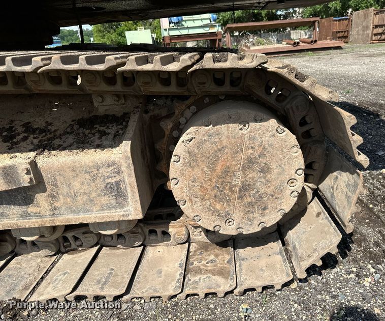 image for item EB2676 2004 Komatsu PC400LC-7 excavator