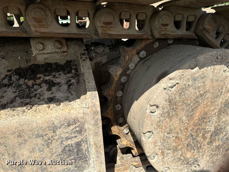 image for item EB2676 2004 Komatsu PC400LC-7 excavator
