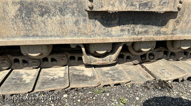 image for item EB2676 2004 Komatsu PC400LC-7 excavator