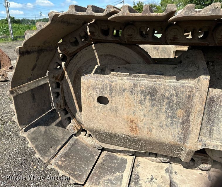 image for item EB2676 2004 Komatsu PC400LC-7 excavator
