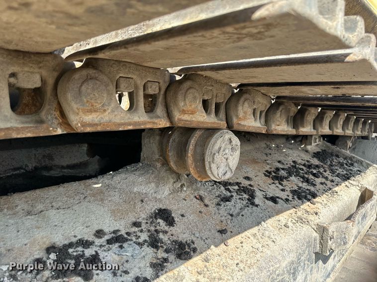 image for item EB2676 2004 Komatsu PC400LC-7 excavator