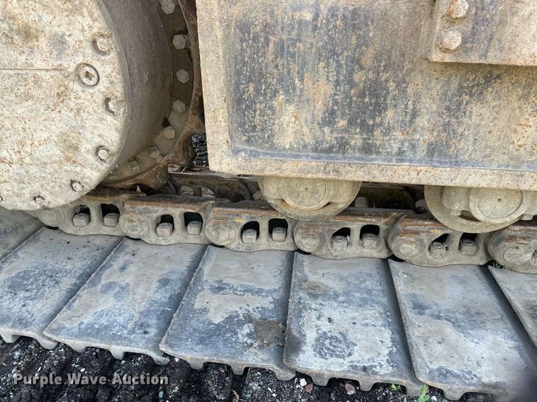 image for item EB2676 2004 Komatsu PC400LC-7 excavator