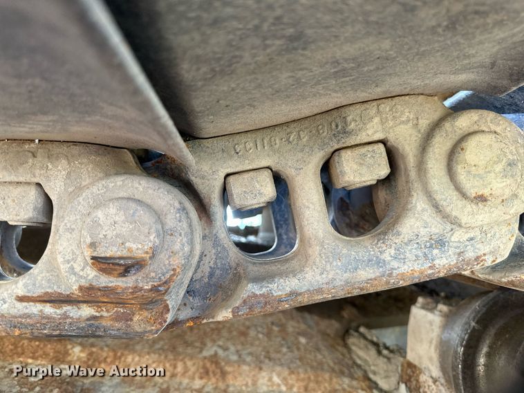 image for item EB2676 2004 Komatsu PC400LC-7 excavator