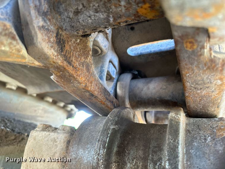 image for item EB2676 2004 Komatsu PC400LC-7 excavator