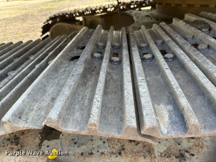 image for item EB2676 2004 Komatsu PC400LC-7 excavator