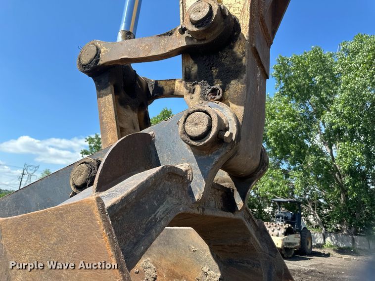 image for item EB2678 2001 Komatsu PC400LC-6LM excavator