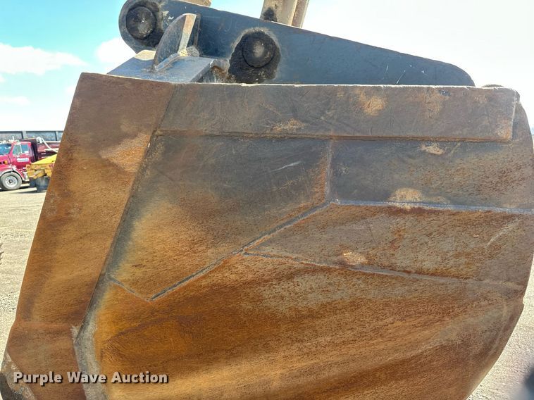 image for item EB2678 2001 Komatsu PC400LC-6LM excavator