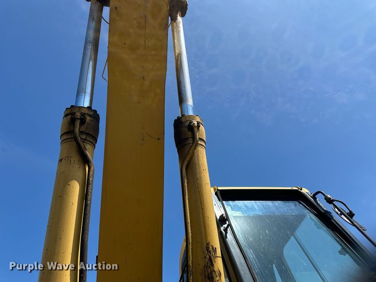 image for item EB2678 2001 Komatsu PC400LC-6LM excavator