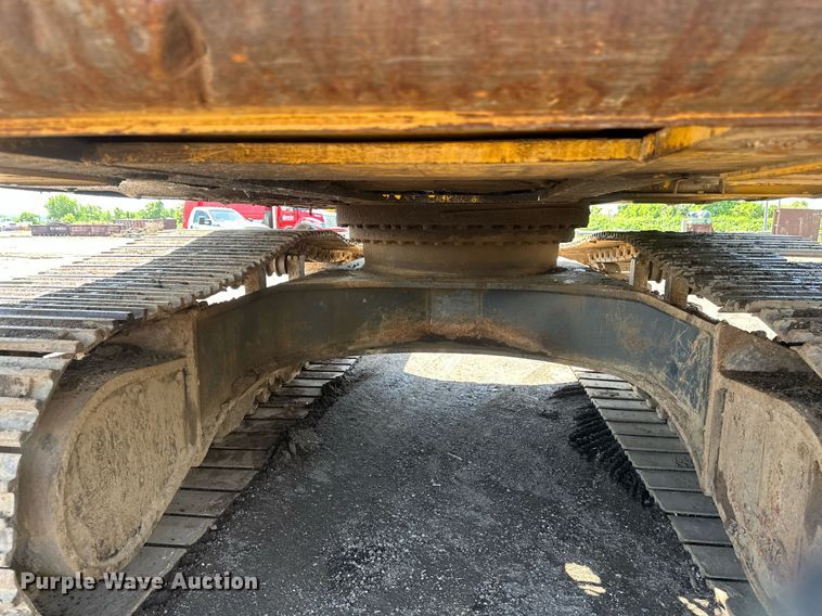 image for item EB2678 2001 Komatsu PC400LC-6LM excavator