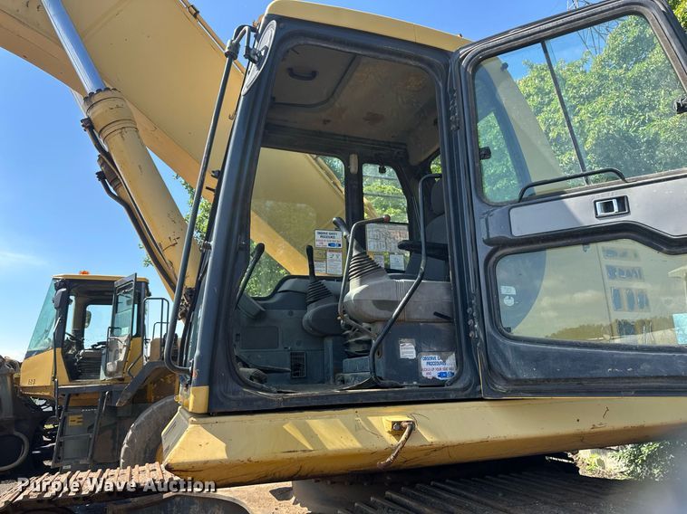 image for item EB2678 2001 Komatsu PC400LC-6LM excavator