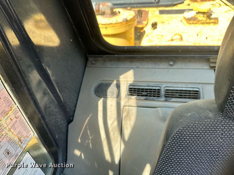 image for item EB2678 2001 Komatsu PC400LC-6LM excavator