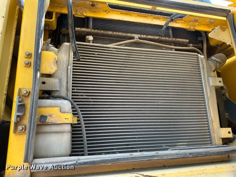 image for item EB2678 2001 Komatsu PC400LC-6LM excavator