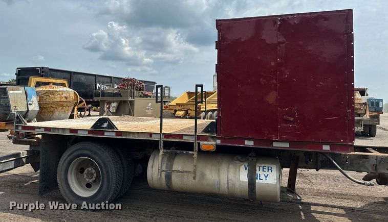 image for item EB2679 2003 Chevrolet Kodiak flatbed truck