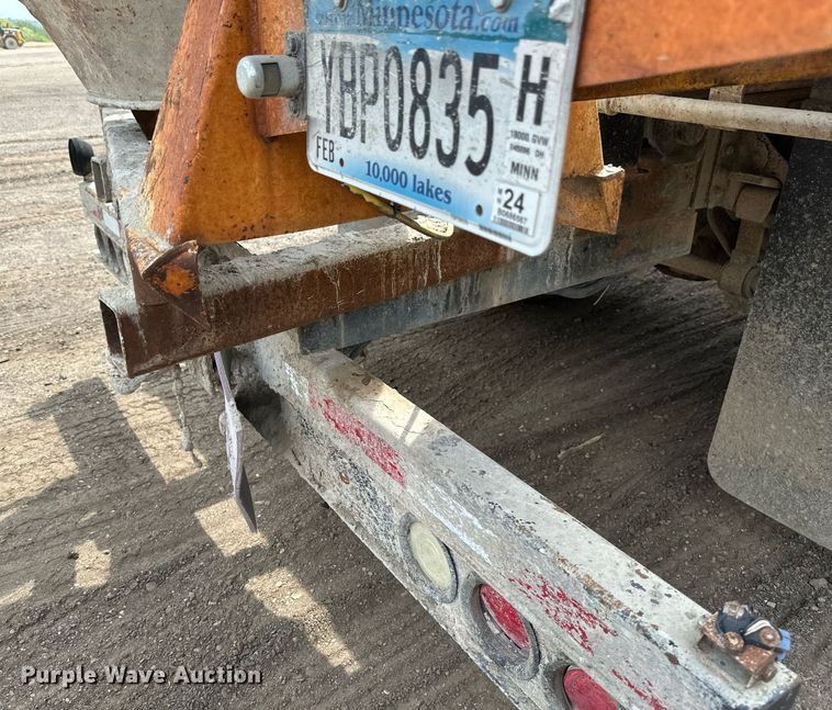 image for item EB2679 2003 Chevrolet Kodiak flatbed truck