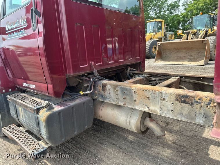 image for item EB2679 2003 Chevrolet Kodiak flatbed truck