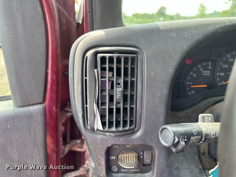 image for item EB2679 2003 Chevrolet Kodiak flatbed truck