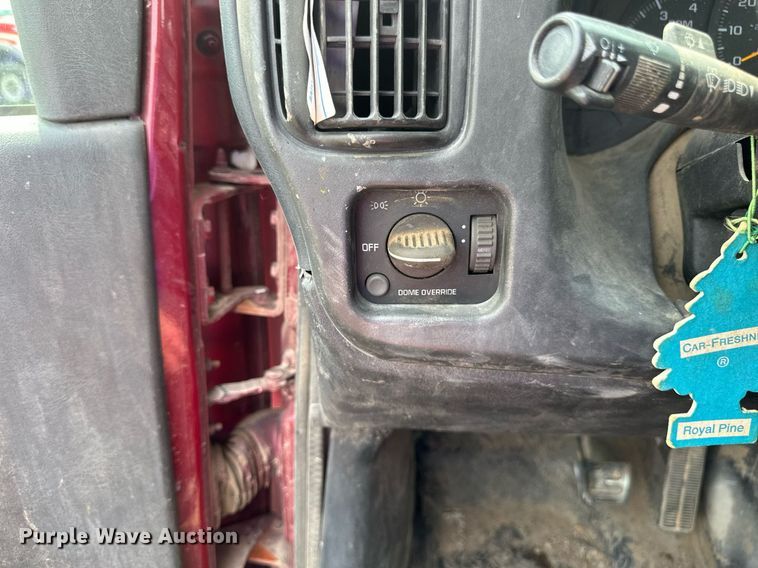 image for item EB2679 2003 Chevrolet Kodiak flatbed truck